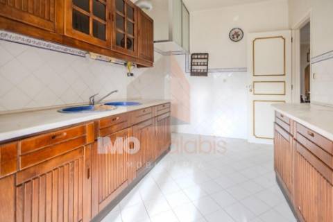 Moradia T4 no Centro de Santarém