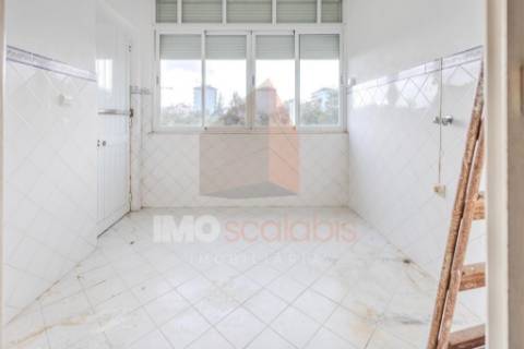 Moradia T4 no Centro de Santarém