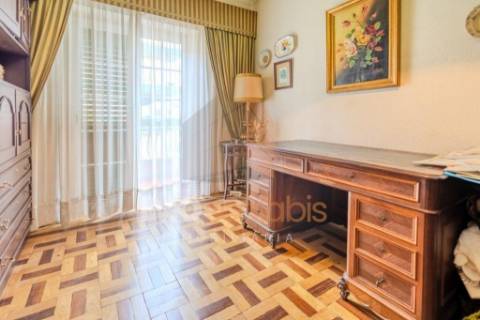 Moradia T4 no Centro de Santarém