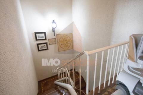 Moradia T4 no Centro de Santarém