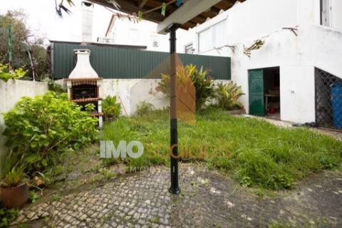 Moradia T4 no Centro de Santarém