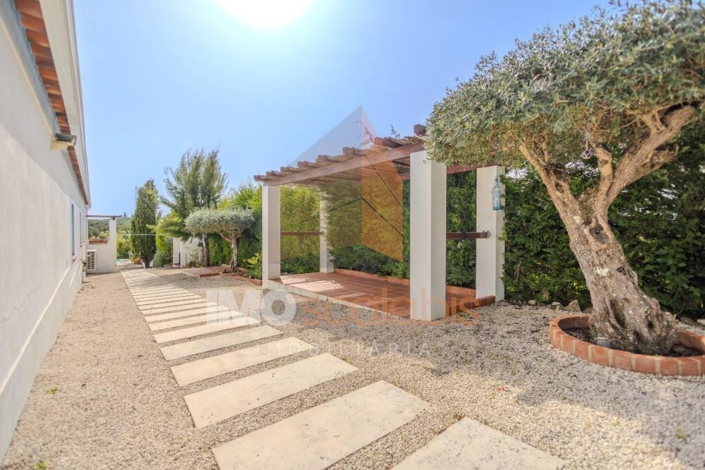 Moradia de Charme T4 com Piscina, Anexo Independente | Torre do Bispo – Santarém