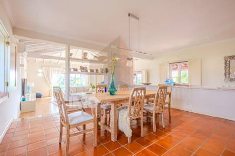 Moradia de Charme T4 com Piscina, Anexo Independente | Torre do Bispo – Santarém