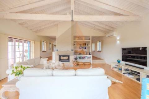 Moradia de Charme T4 com Piscina, Anexo Independente | Torre do Bispo – Santarém