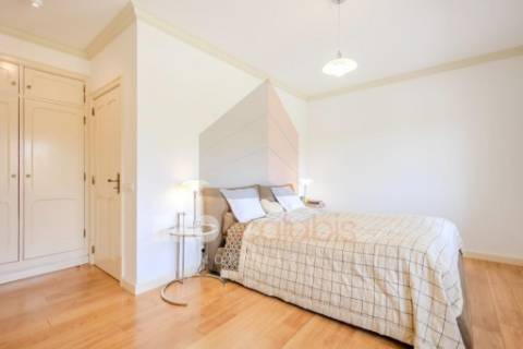 Moradia de Charme T4 com Piscina, Anexo Independente | Torre do Bispo – Santarém