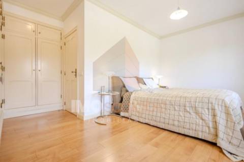 Moradia de Charme T4 com Piscina, Anexo Independente | Torre do Bispo – Santarém