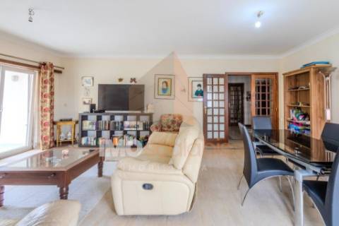 Apartamento T4 | Sacapeito – Santarém