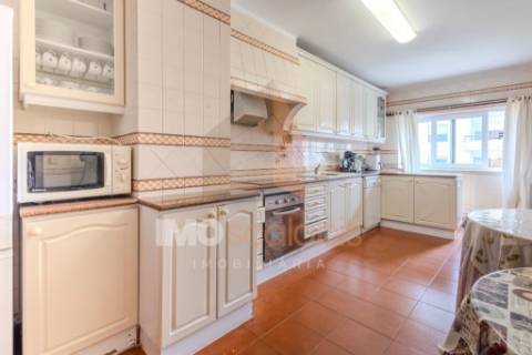 Apartamento T4 | Sacapeito – Santarém