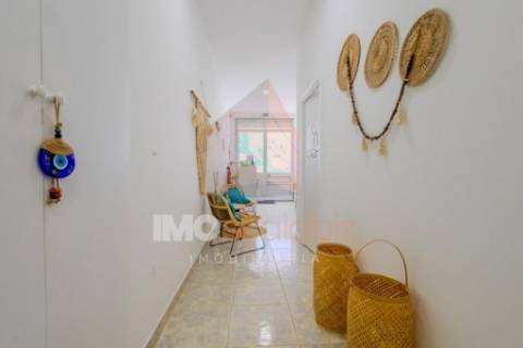 Loja versátil em zona previligiada de Santarém