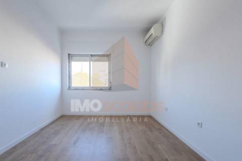 Apartamento T3 totalmente remodelado, Santarém