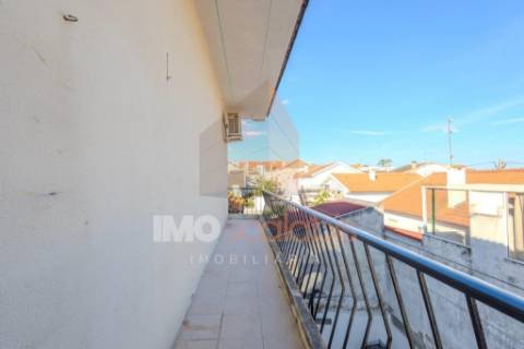 Apartamento T3 totalmente remodelado, Santarém