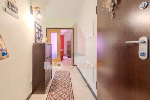 Apartamento T3 em Almeirim – Urbanização das Milheiras