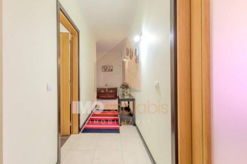 Apartamento T3 em Almeirim – Urbanização das Milheiras