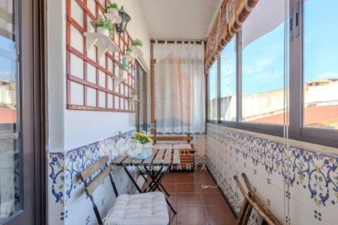 Apartamento T2 com Sótão no Centro de Almeirim