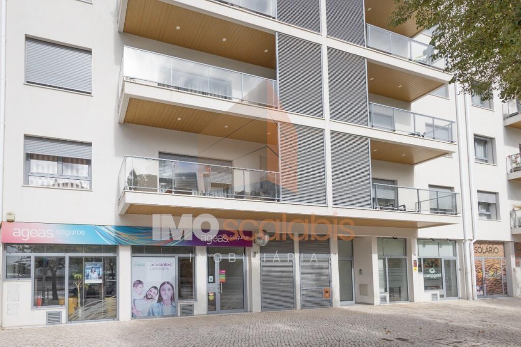 Apartamento T3 com Varanda e Requinte Contemporâneo – Sacapeito, Santarém