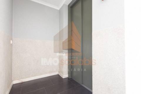 Apartamento T3 em Almeirim