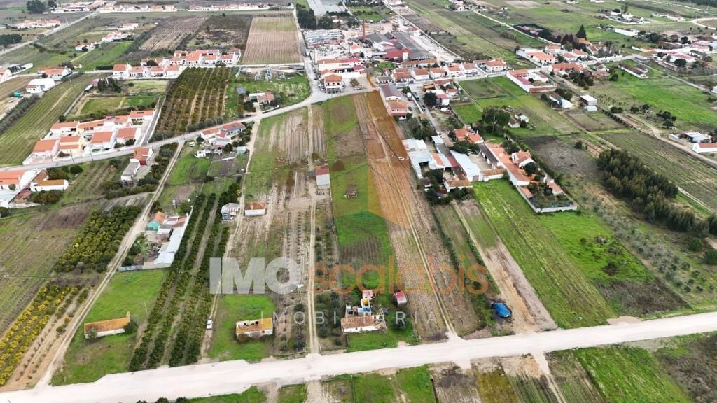 Terreno com Potencial para Projeto de 4 Moradias | Frade de Cima