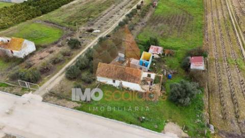 Terreno com Potencial para Projeto de 4 Moradias | Frade de Cima