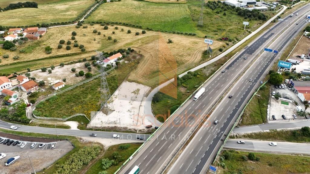 Terreno para Arrendamento – Excelente Oportunidade Junto à A1