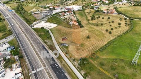 Terreno para Arrendamento – Excelente Oportunidade Junto à A1