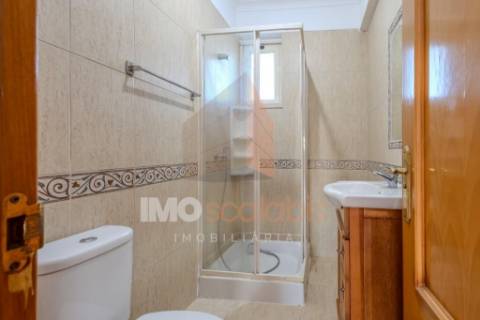 APARTAMENTO T3 COM GARAGEM E ARRECADAÇÃO – SANTARÉM