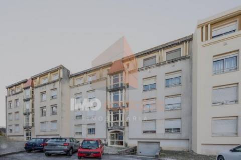 APARTAMENTO T3 COM GARAGEM E ARRECADAÇÃO – SANTARÉM