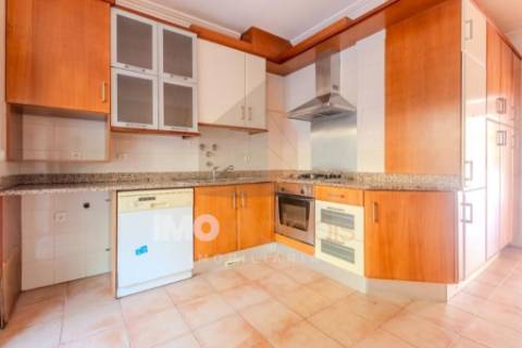 Excelente apartamento T3 em Santarém com boa exposição solar