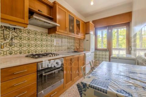 APARTAMENTO T3 NO PLANALTO