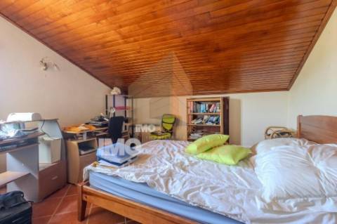 Moradia T4 com terreno rústico em Alforzemel – Almoster, Santarém