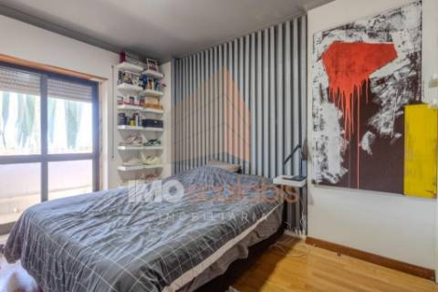 Apartamento T4 em localização priviligiada em Santarém