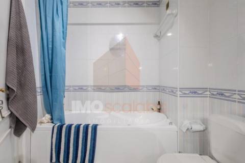 Apartamento T4 em localização priviligiada em Santarém