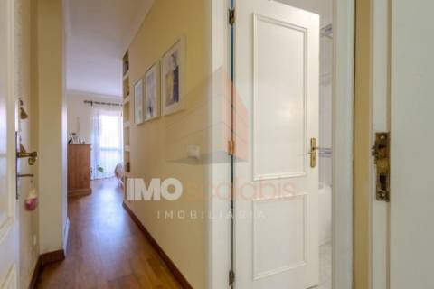 Apartamento T4 em localização priviligiada em Santarém