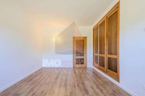 Moradia T4 Térrea Romeira – Santarém | Terreno 1 Hectare