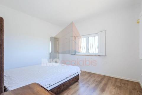 Moradia T4 Térrea Romeira – Santarém | Terreno 1 Hectare