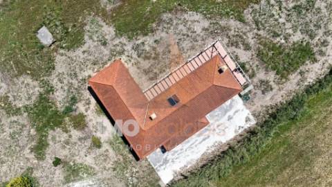 Moradia T4 Térrea Romeira – Santarém | Terreno 1 Hectare