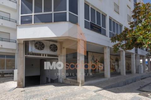 GARAGEM EM ALMEIRIM