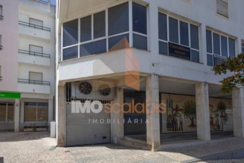 GARAGEM EM ALMEIRIM