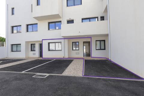 Apartamento T2 novo com estacionamento em Fuzeta
