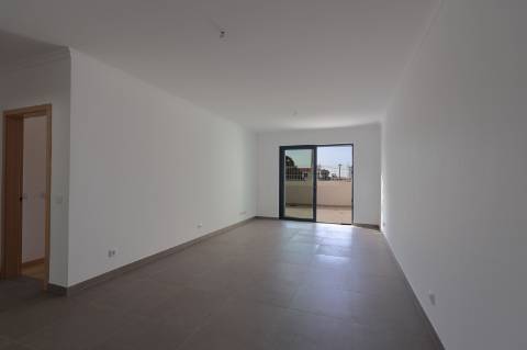 Apartamento T2 novo com estacionamento em Fuzeta