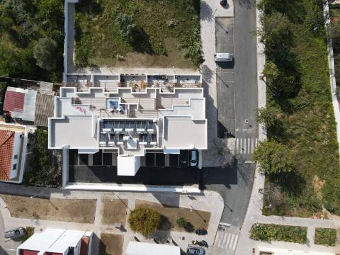 Apartamento T2 novo com estacionamento em Fuzeta