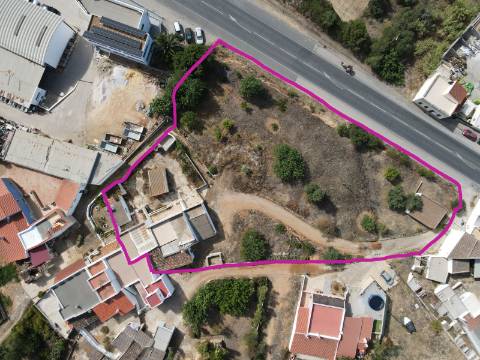 Moradia T2 + Moradia T1 com vista Mar para recuperar em Bias do Norte - Olhão