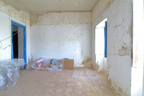 Moradia T2 + Moradia T1 com vista Mar para recuperar em Bias do Norte - Olhão