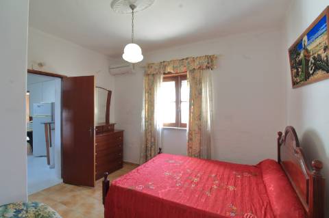 Moradia T3 com Terreno e Vista Mar em Bias do Sul