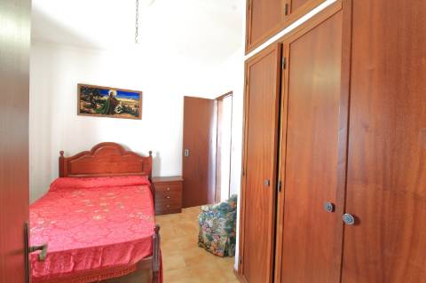 Moradia T3 com Terreno e Vista Mar em Bias do Sul