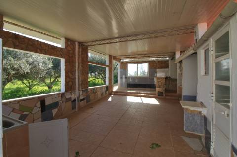 Moradia T3 com Terreno e Vista Mar em Bias do Sul