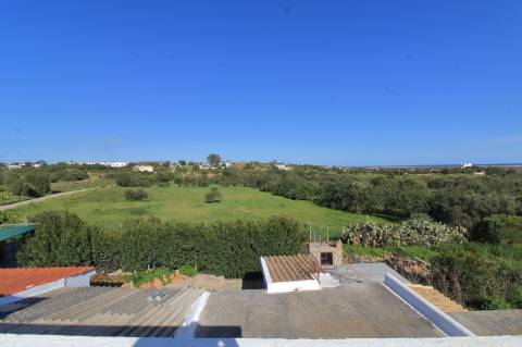 Moradia T3 com Terreno e Vista Mar em Bias do Sul