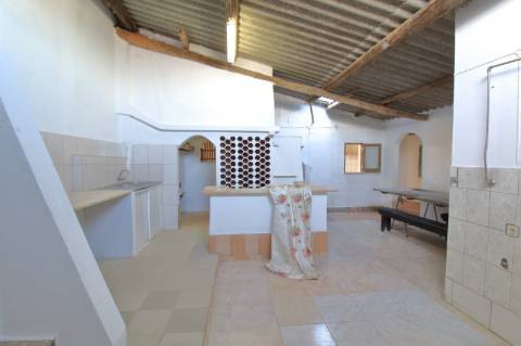 Moradia T3 com Terreno e Vista Mar em Bias do Sul