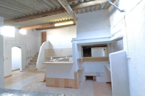 Moradia T3 com Terreno e Vista Mar em Bias do Sul