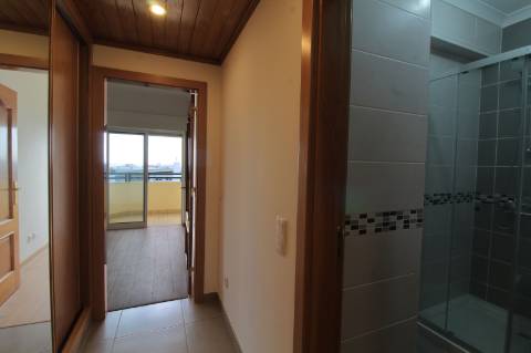 Apartamento T5 Triplex Penthouse com Piscina Privada em Faro