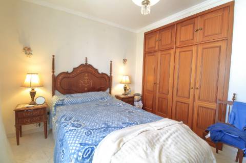 Moradia T4 Geminada com Garagem em Fuzeta